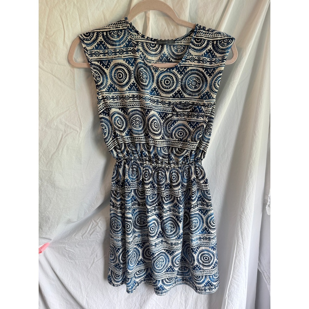 Soprano Blue White Geometric Medallion Print Sleeveless Mini Dress Small D11104